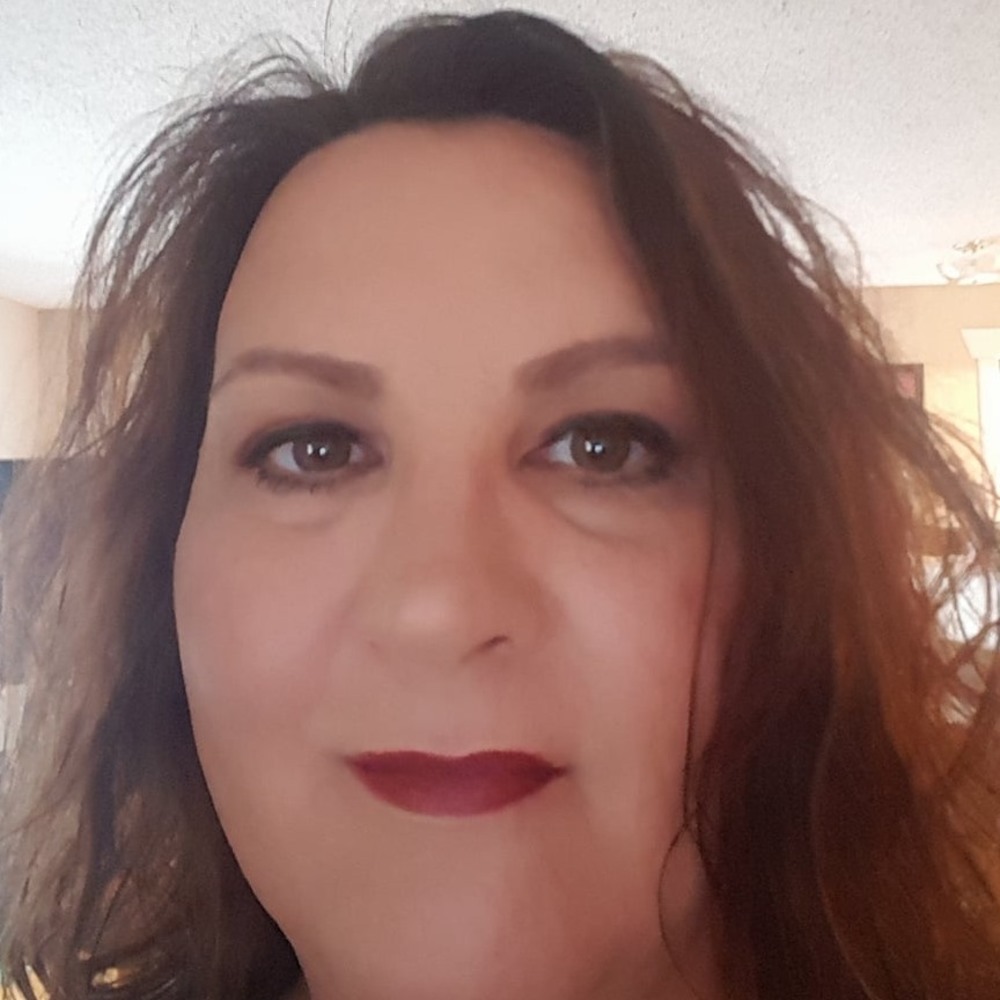 Meet your Posher, Lorraine